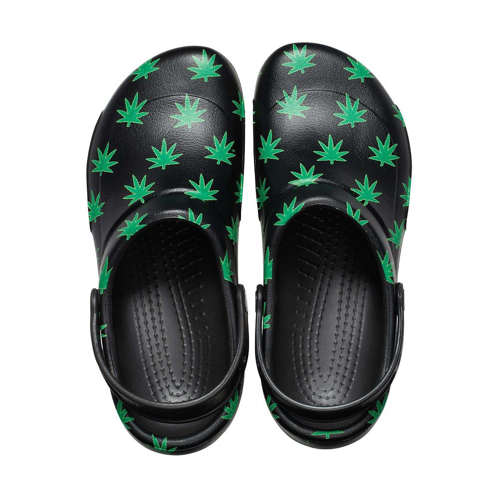 Black / Green Men's Crocs Bistro Graphic Clog Shoes | NZ 0651QMAZ